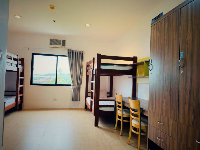 ky-tuc-xa-truong-hla