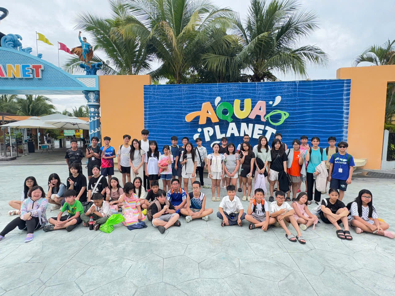 Học sinh HELP Philippines vui chơi hết mình tại Aqua Planet trong dịp cuối tuần!