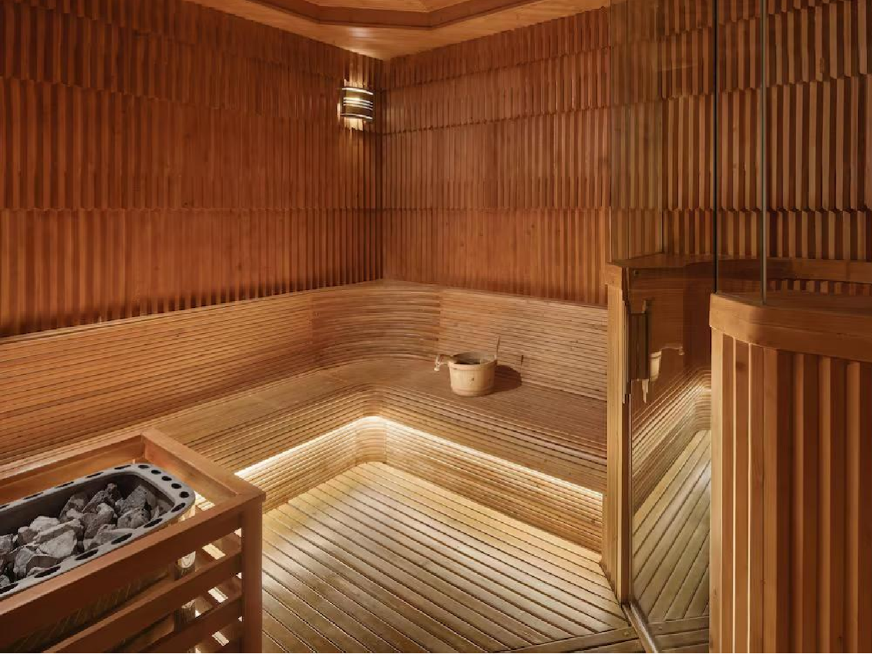 THỂ THAO & CHĂM SÓC SỨC KHỎE — góc nhìn 3